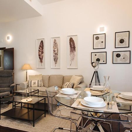 Apartamento Puerta Real - Free Parking Севиля Екстериор снимка