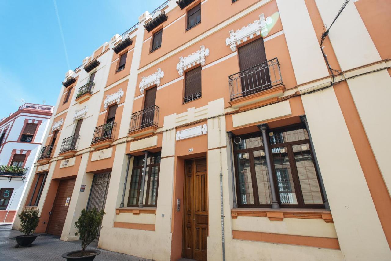 Apartamento Puerta Real - Free Parking Севиля Екстериор снимка