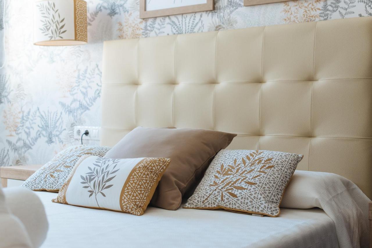 Apartamento Puerta Real - Free Parking Севиля Екстериор снимка